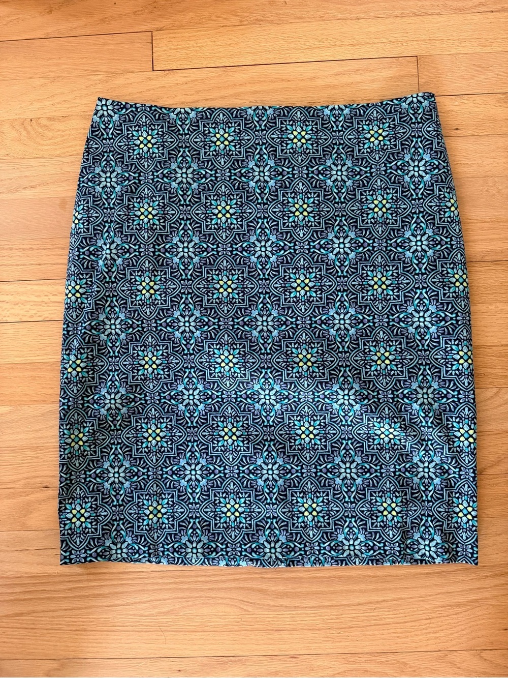 Talbots Size 16 Blue Geometric Pattern Cotton Skirt